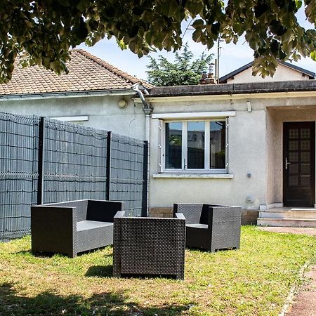 Maisonnette Avec Jardin, Parc Du Chene Apartman Bron Kültér fotó
